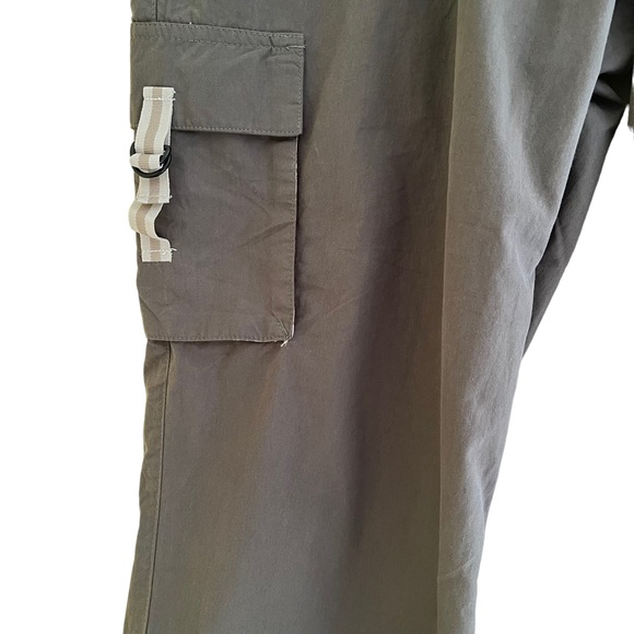 Trespass Olive Green Women's Cargo Cropped Pants XL - Picture 4 of 10